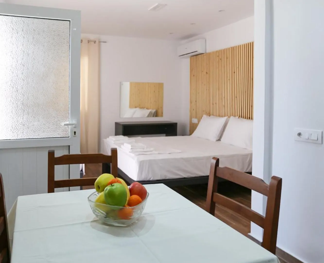 Apartment Colette'S Comfort Himare