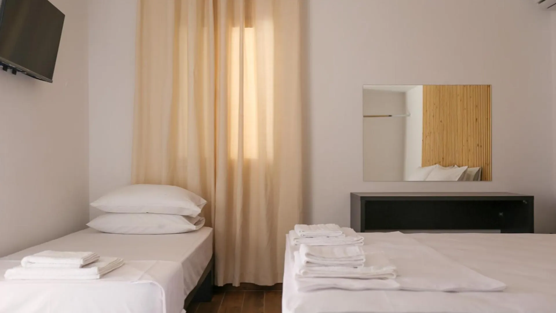 Apartment Colette'S Comfort Himare